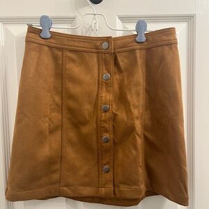 Brown suede skirt, size says 7-9 but feels more like a 4-6.
